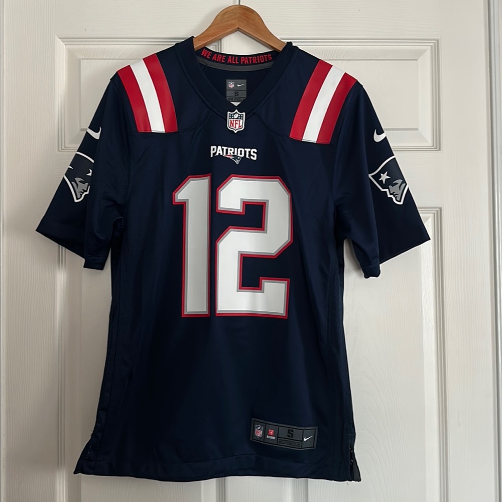 NFL TOM BRADY NEW ENGLAND PATRIOTS JERSEY